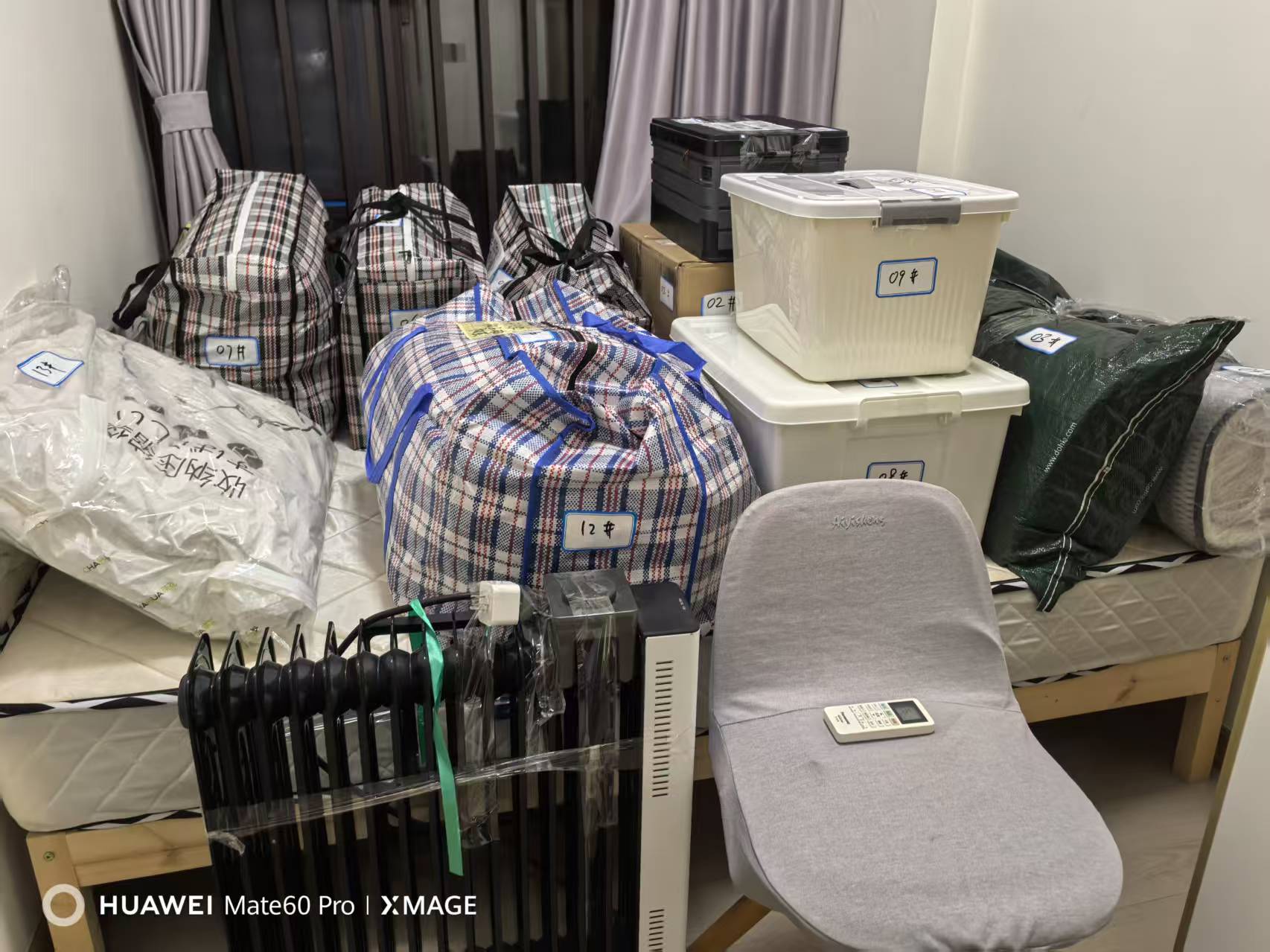 广州天河企业搬迁办公家具搬运摆放到位
